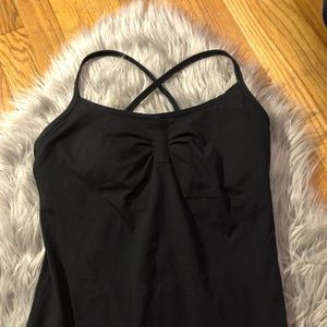 ✨SOLD✨Lululemon criss cross tank top